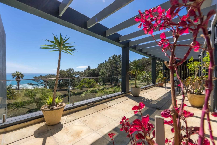 5 Bedroom Property for Sale in Camps Bay Western Cape